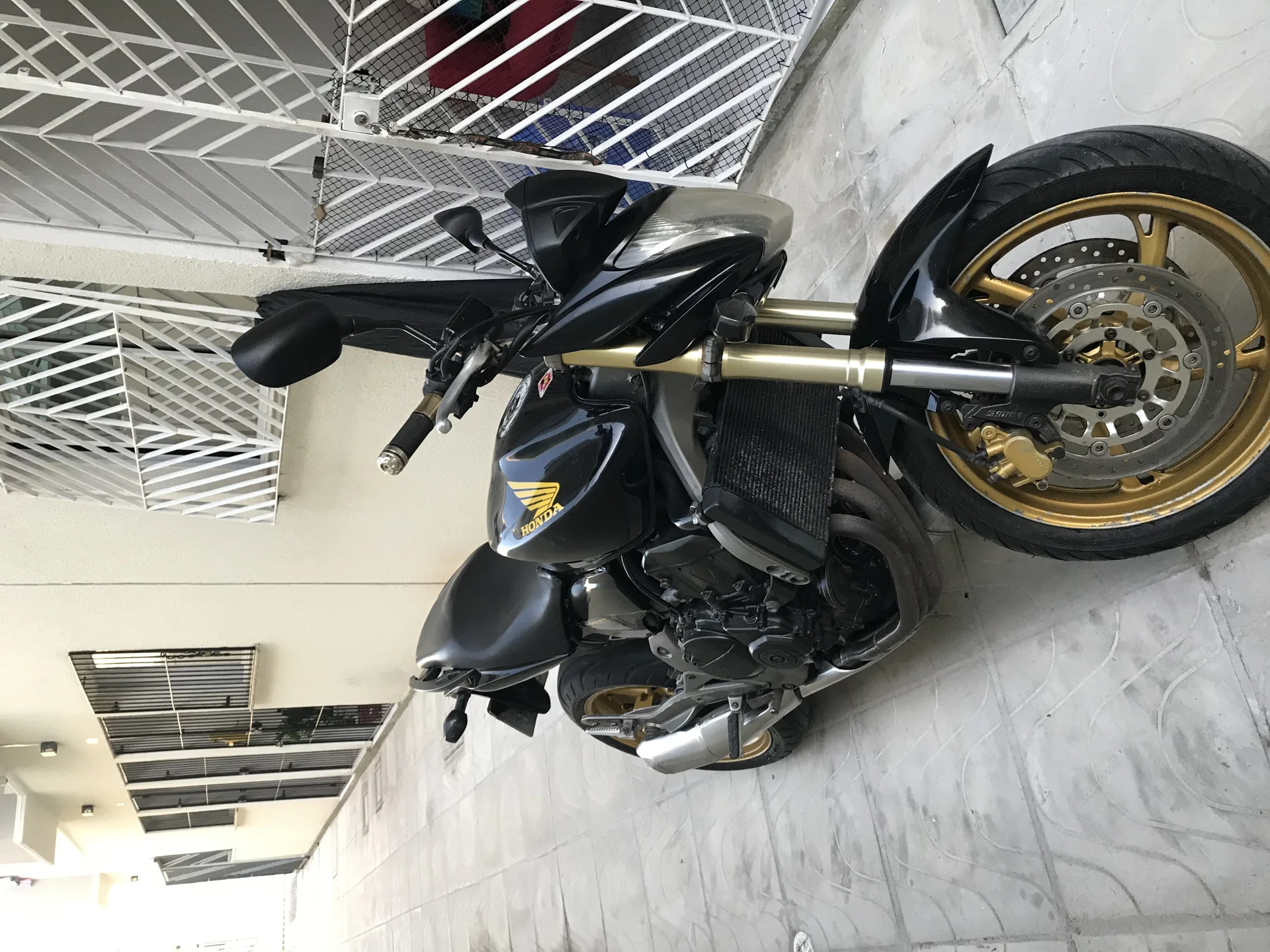 HONDA CB600F HORNET