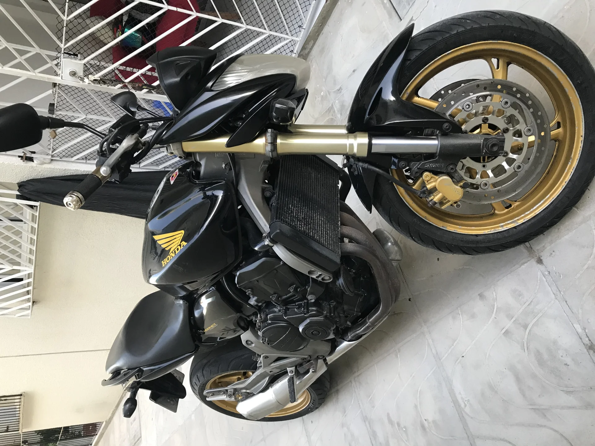 HONDA CB600F HORNET